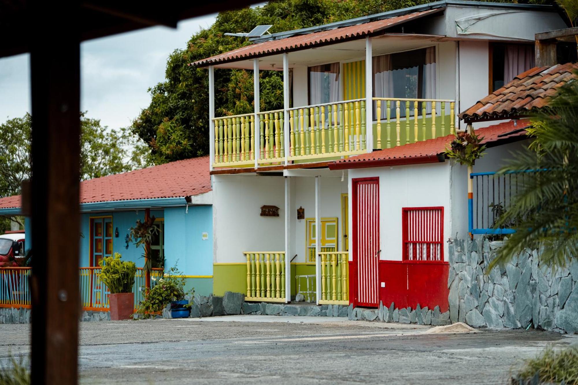 Hotel Yerbabuena Combia