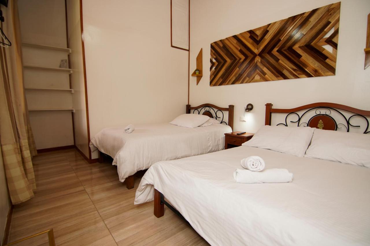 Yerbabuena Hotel *