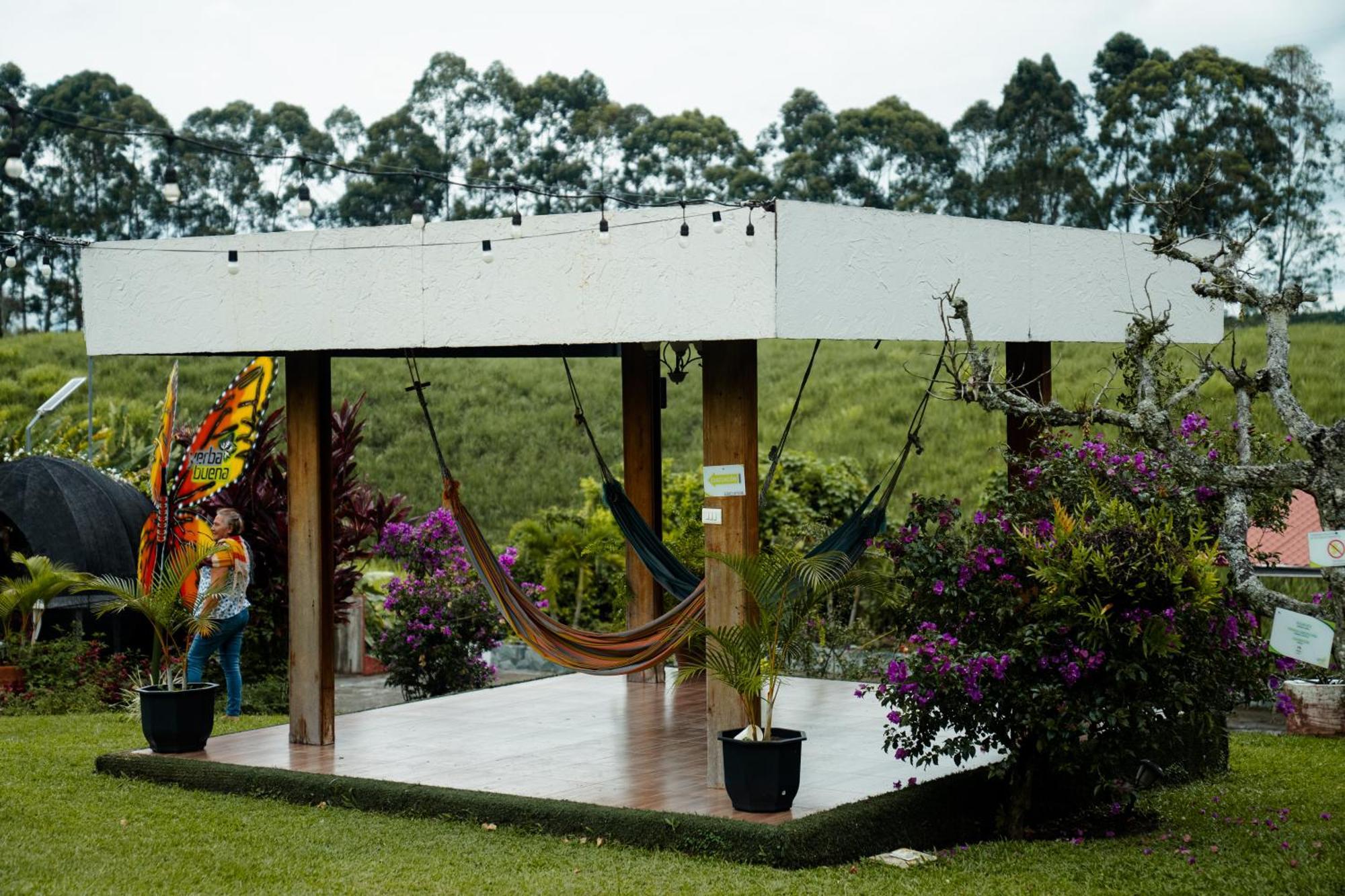 Yerbabuena Hotel *